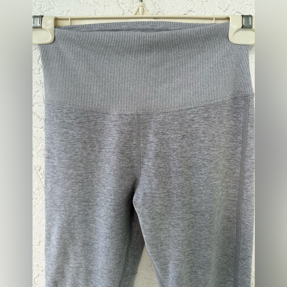 ALO Yoga High-Waist Alosoft Lounge Legging Heather Gray XS - Picture 6 of 15